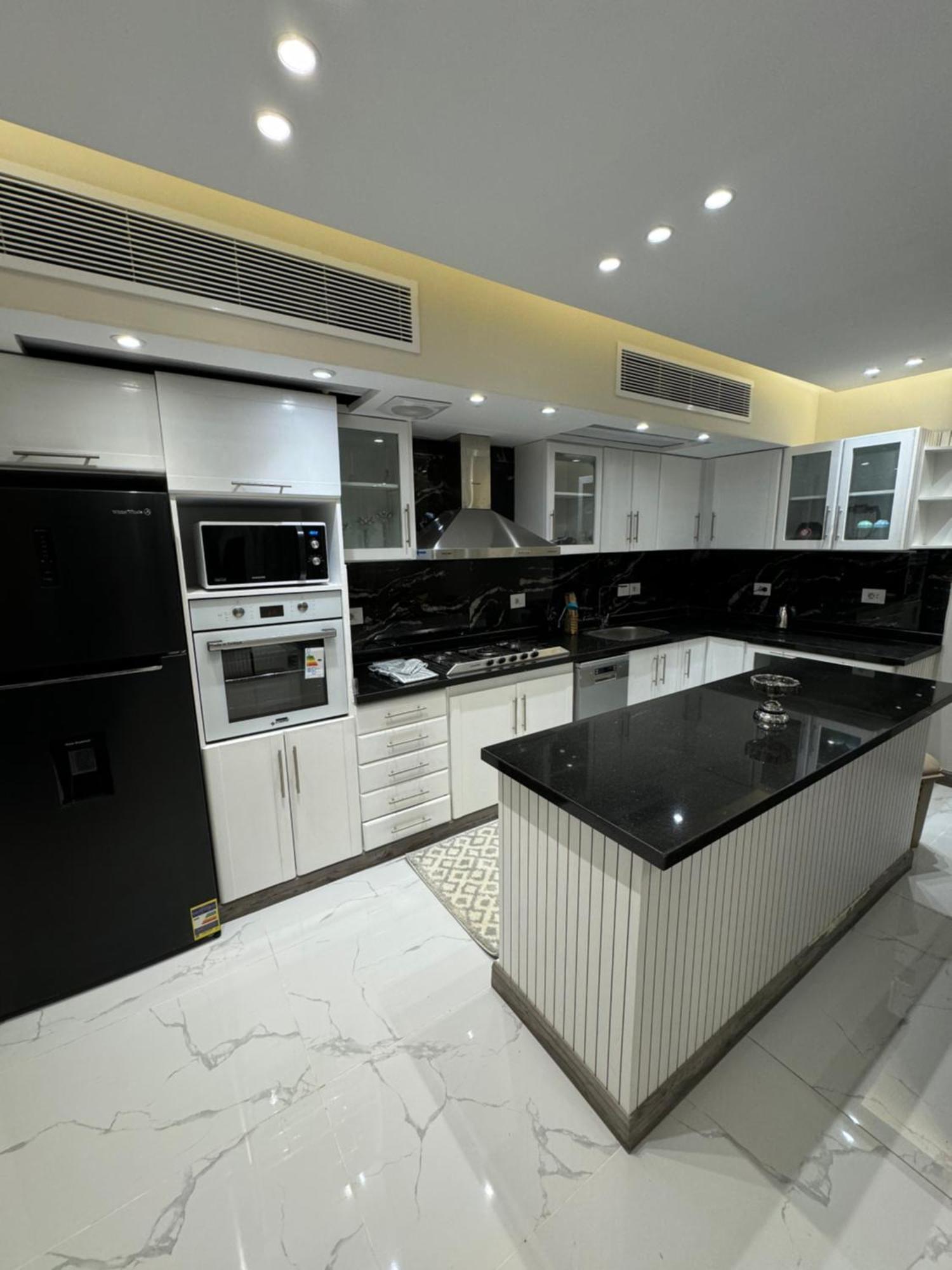 In New Stone Compound