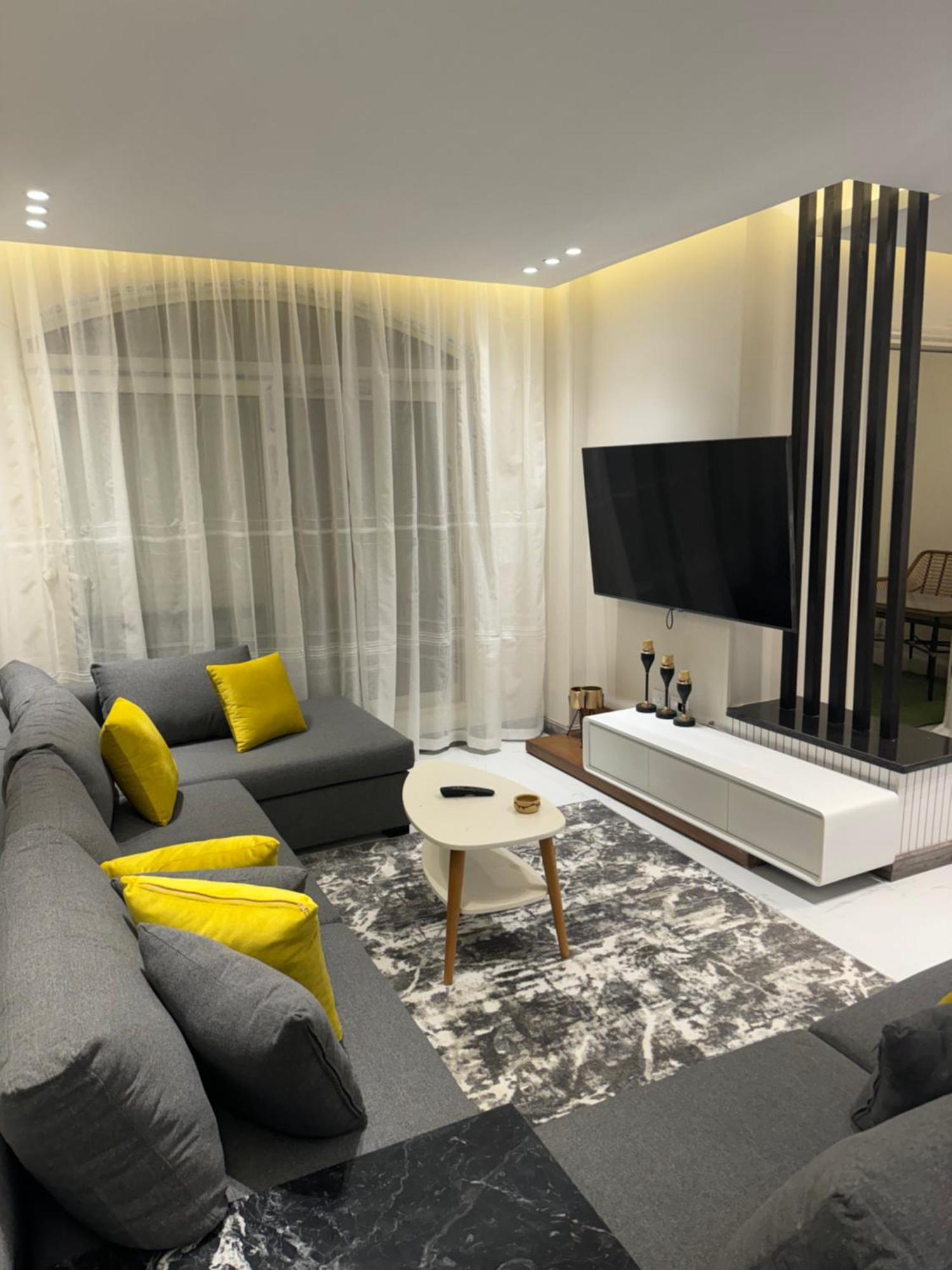 Apartment In New Stone Compound